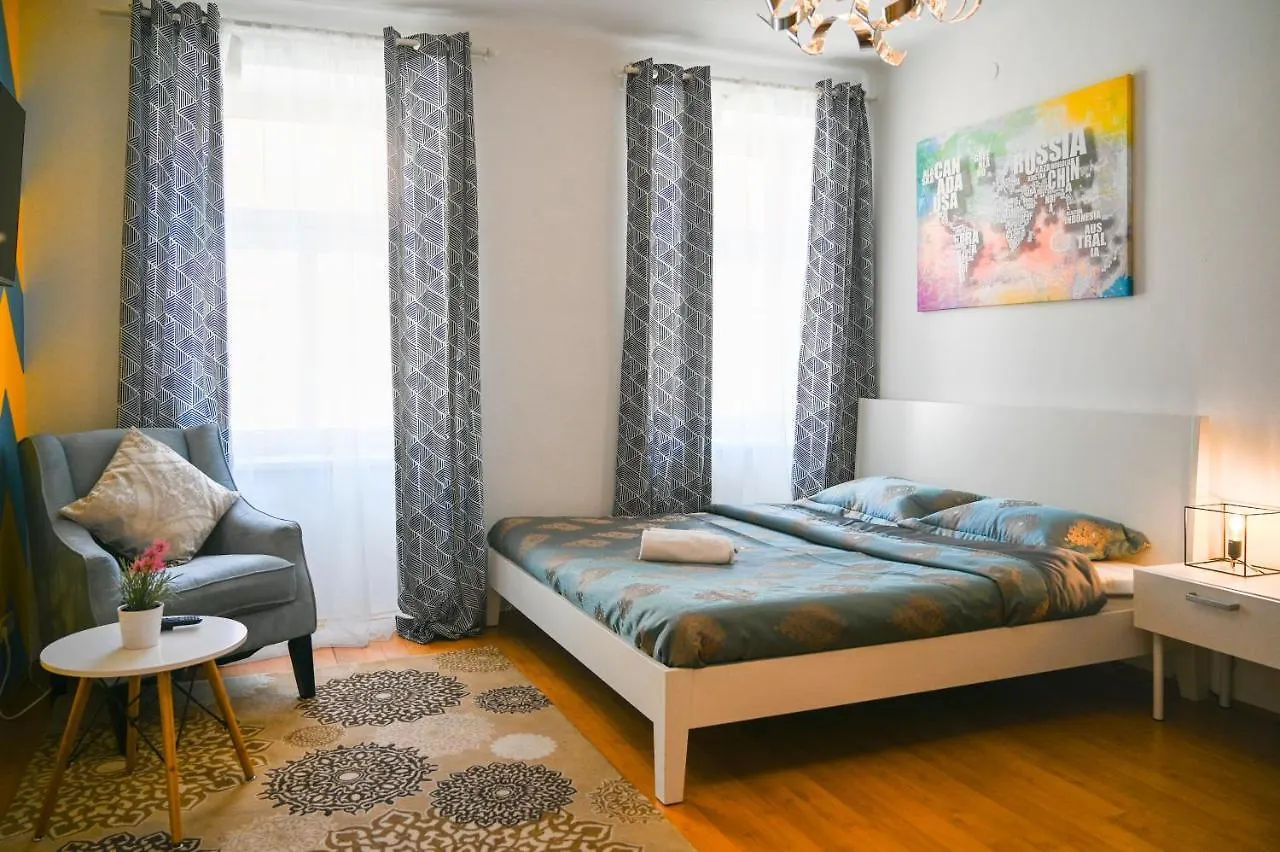Backpacker Apartment Bahnhof Viena