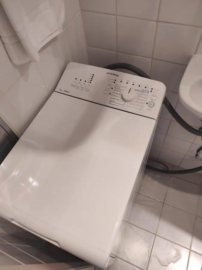 Backpacker Apartment Bahnhof ウィーン